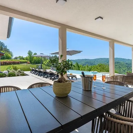 Villa Forest With Wellness And Heated Salty Pool