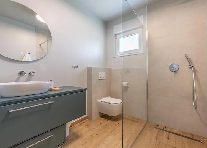 Villa Forest With Wellness And Heated Salty Pool Hum