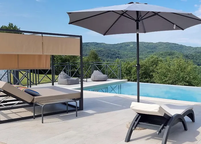Forest With Wellness And Heated Salty Pool Villa Hum