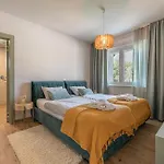 Villa Forest With Wellness And Heated Salty Pool Hum