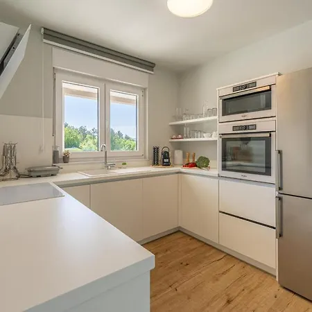 Villa Forest With Wellness And Heated Salty Pool