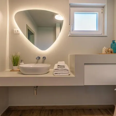 빌라 Forest With Wellness And Heated Salty Pool Hum