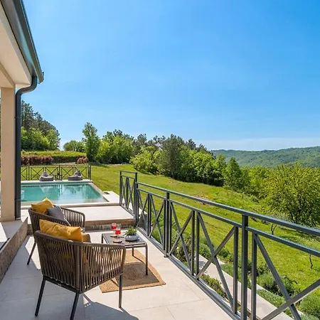 빌라 Forest With Wellness And Heated Salty Pool *