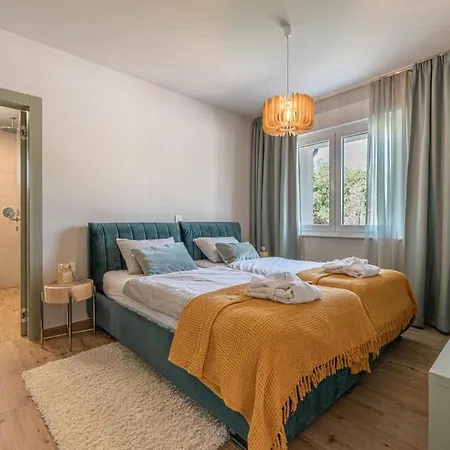 Villa Forest With Wellness And Heated Salty Pool Hum