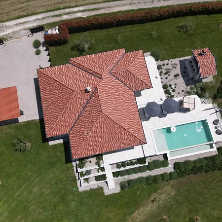 Villa Forest With Wellness And Heated Salty Pool Hum